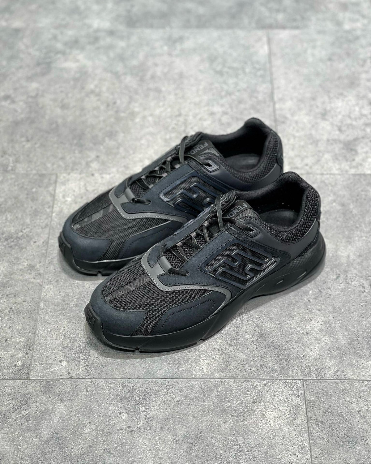FEN Sneakers