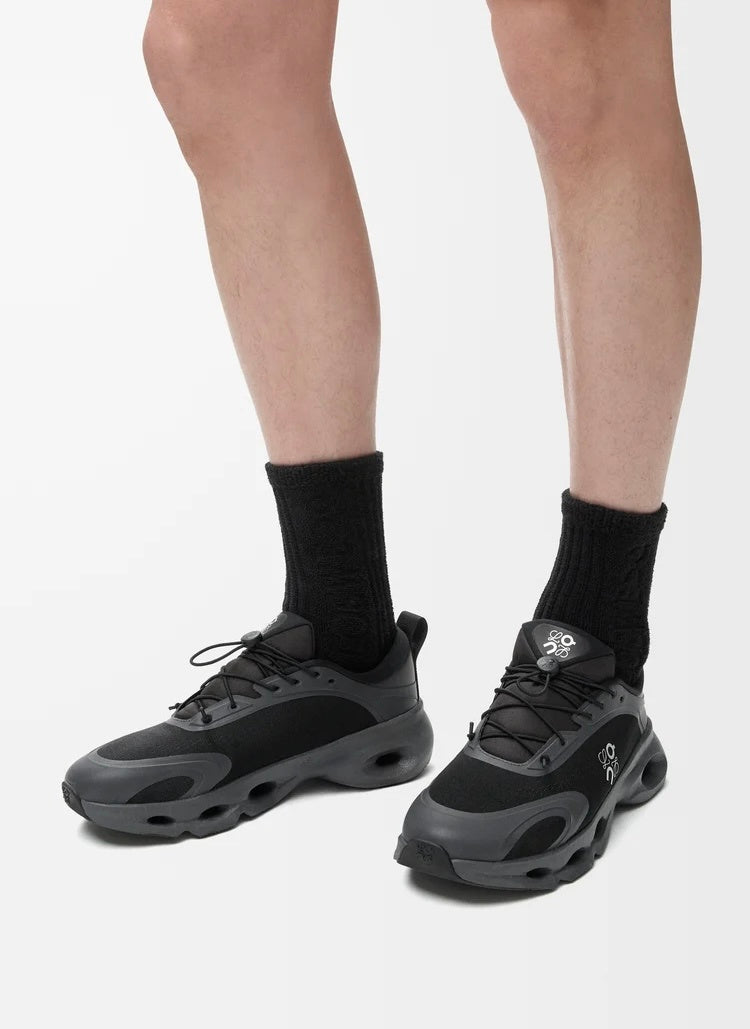 On Running Cloudsolo LOEWE Black